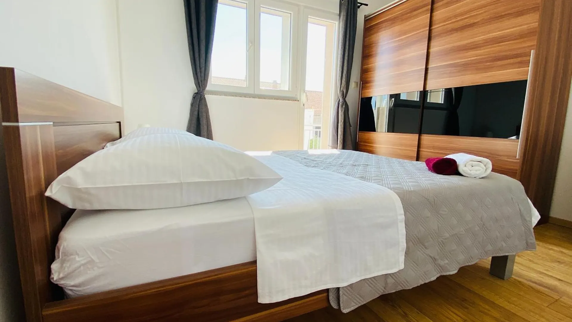 West Apartments Zadar 0*,